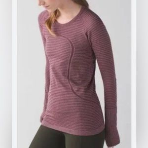 Swiftly Tech Long Sleeve Crew Neck Heathered Bordeaux Drama Size 6